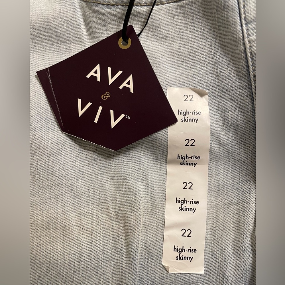 Ava & Viv Jeans High Rise Skinny Light Wash Size 22 Plus Size - Picture 3 of 15